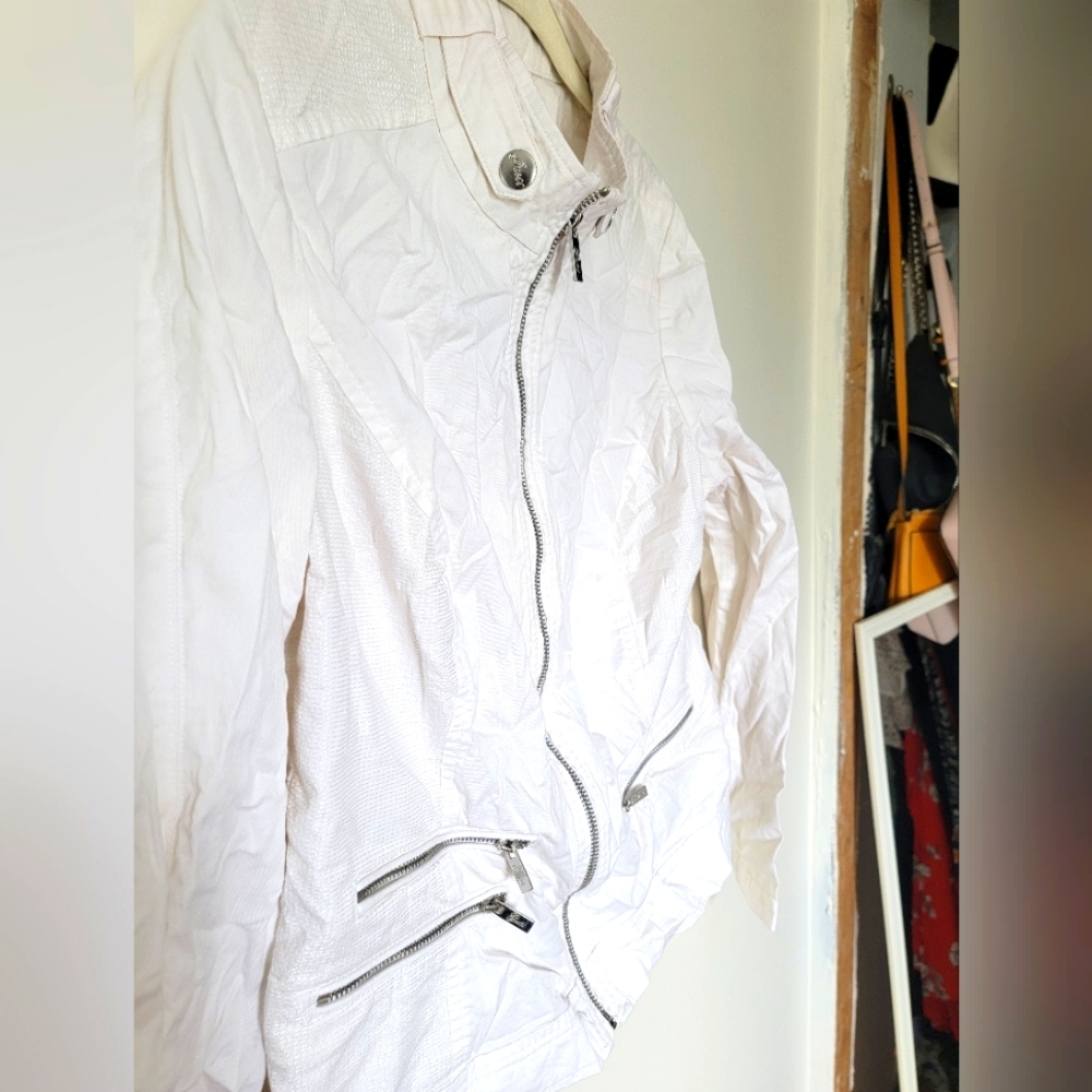 Guess jacket - Picture 2 of 3